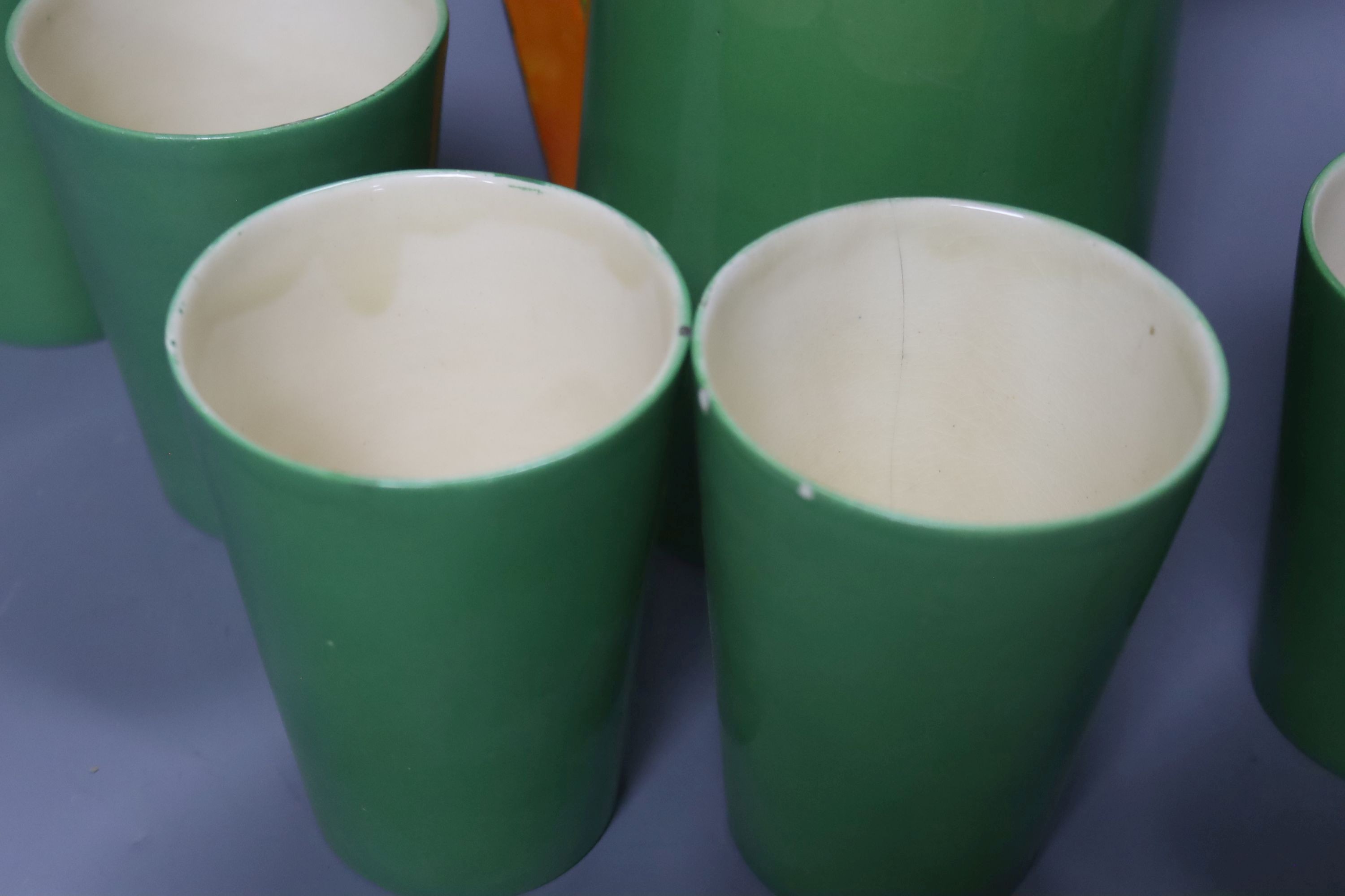 A Clarice Cliff green monochrome lemonade set, 25cm